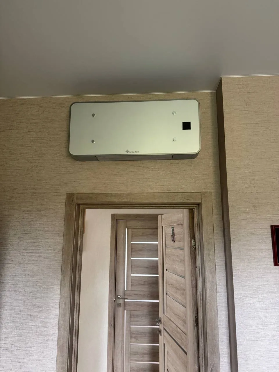 Einfamilienhaus mit Mycond Wand-Gebläsekonvektoren der MHW-Serie